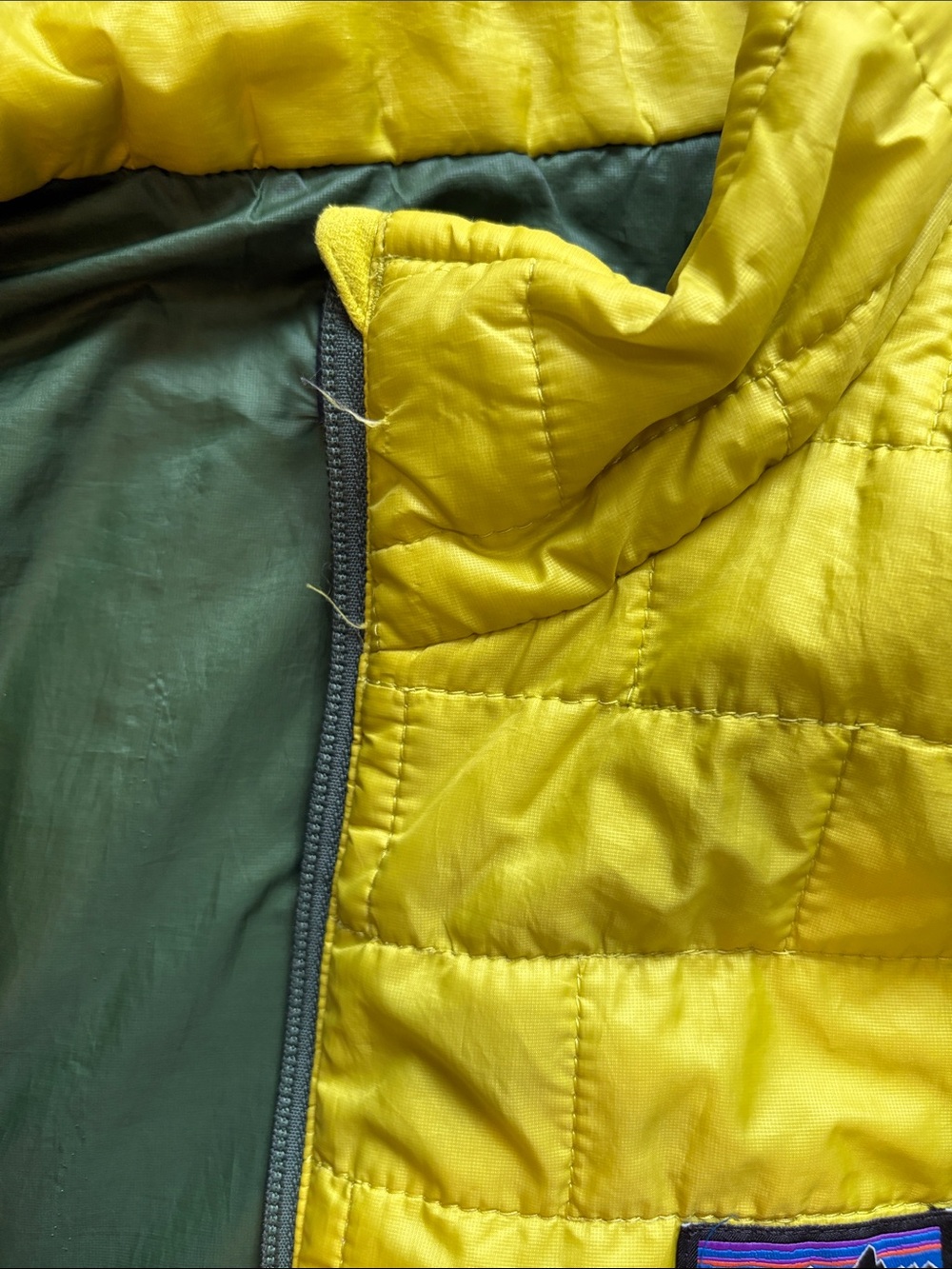 Patagonia Nano Puff Vest Lime neon Green men’s large - Picture 9 of 9
